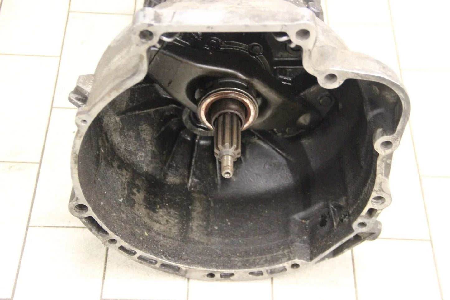 BMW Getriebe Getrag 260 E30 325i 324td M20 2.5 260.0.1346.90 NW 2-Geber Loch OEM