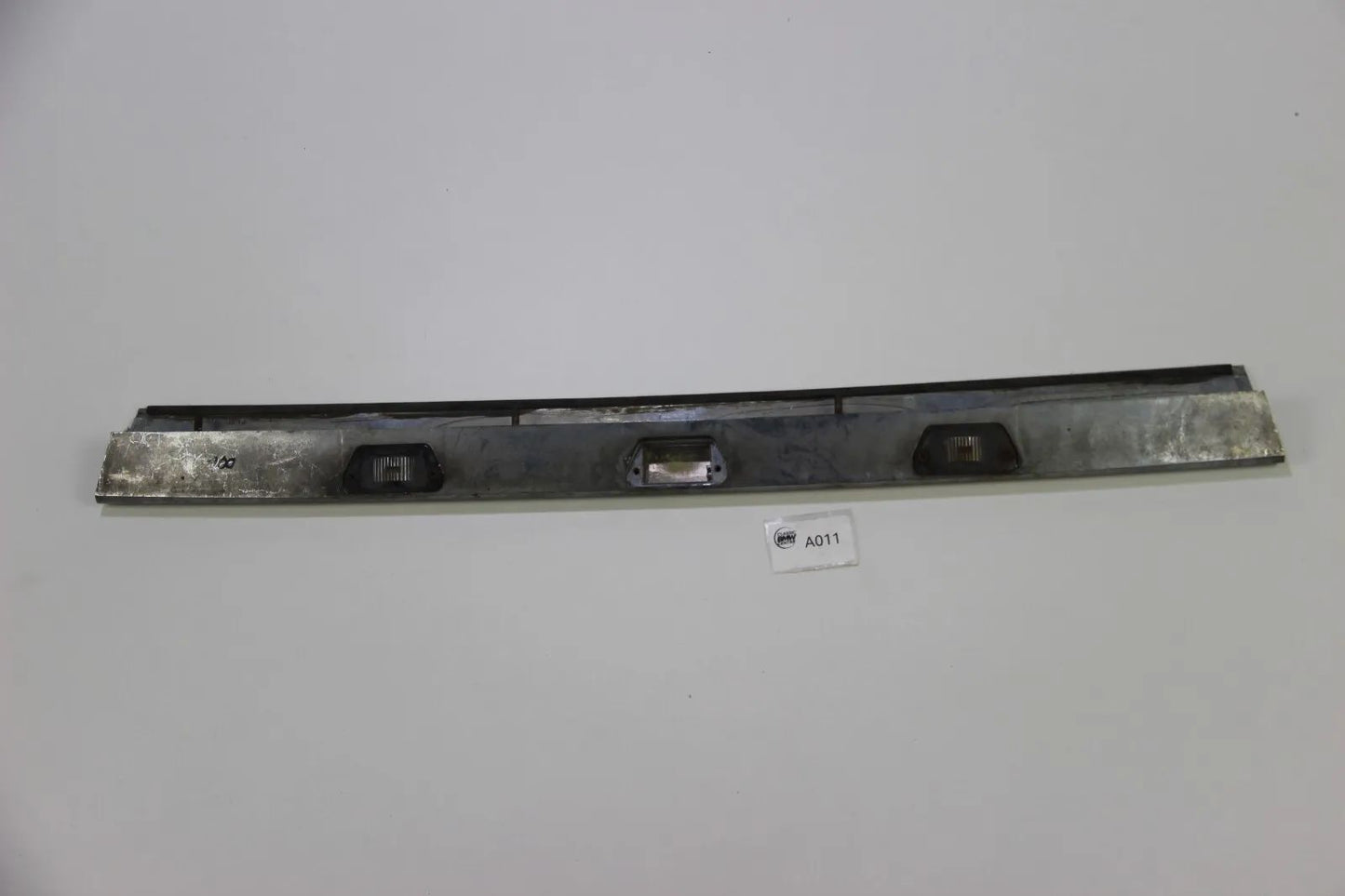 Original BMW Neue Klasse 2000 Kennzeichenleuchte 63268777100