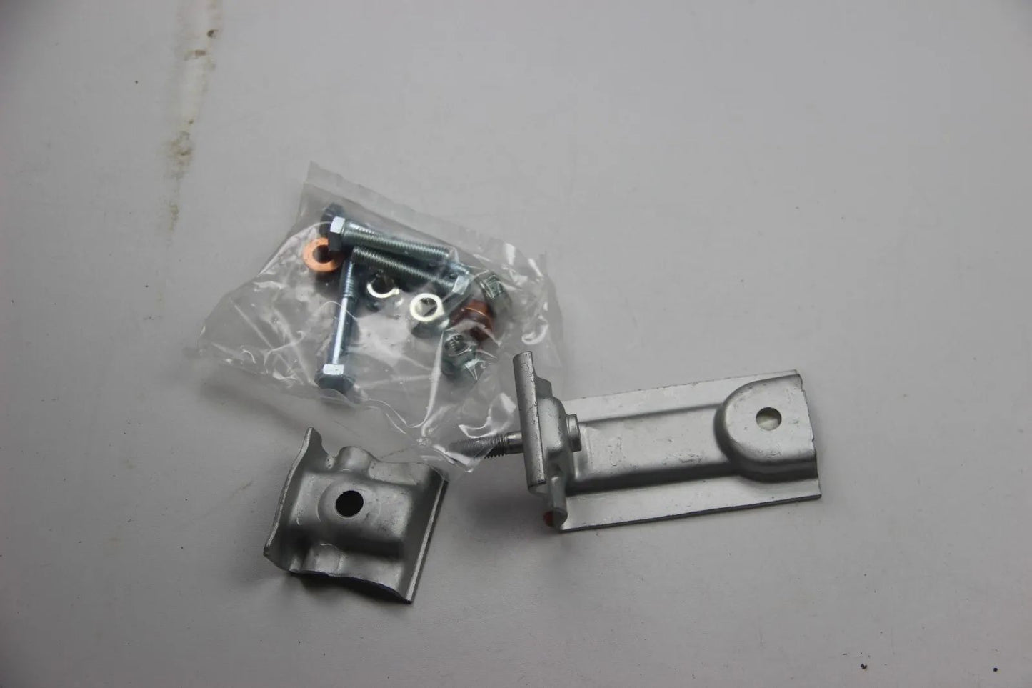 NEU ORIGINAL 18210146028 BMW 3er E36 Satz Anbauteile Schalldämpfer