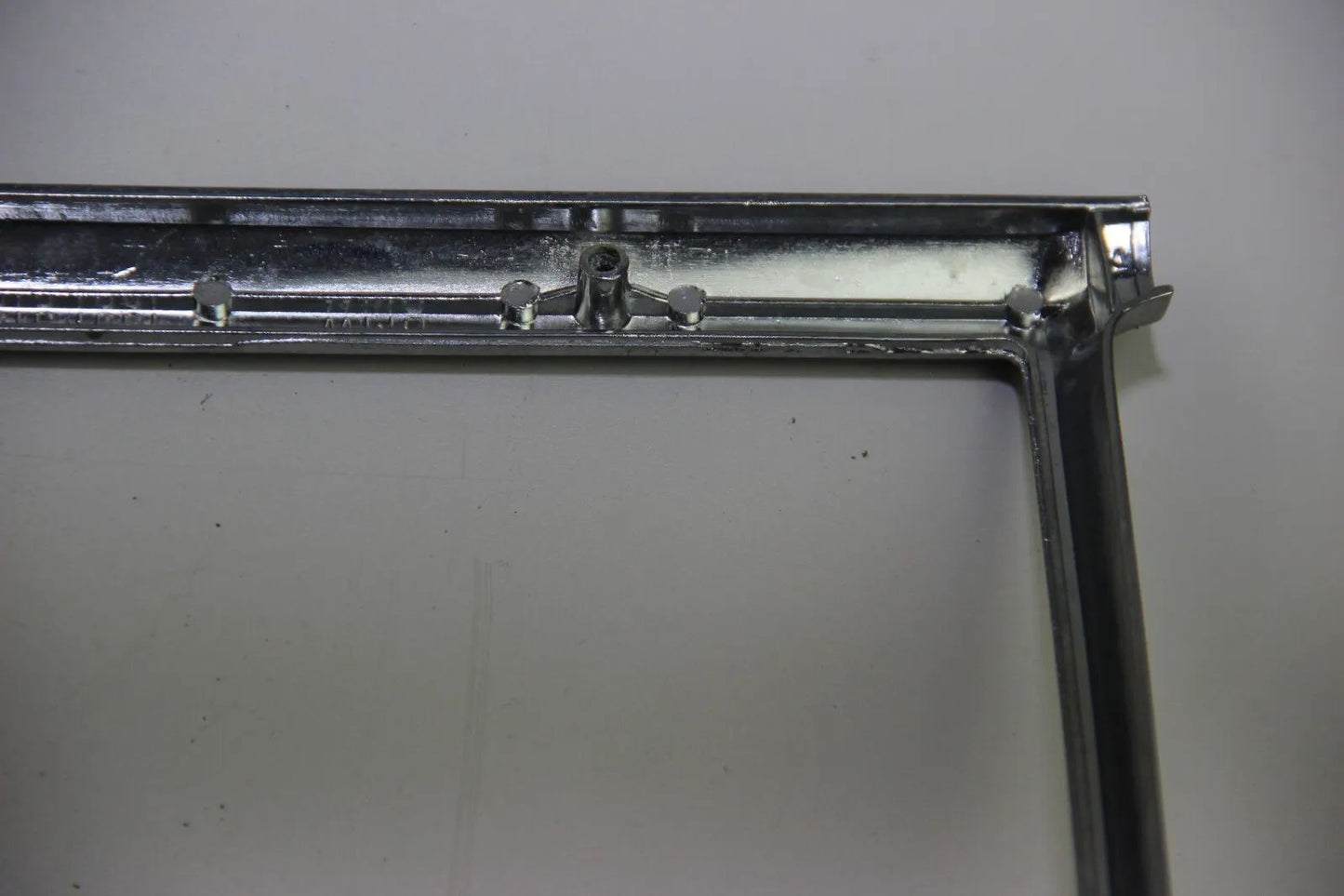 BMW E12 Heckleuchte Rücklicht Heckleuchte rechts chrom Rahmen taillight frame