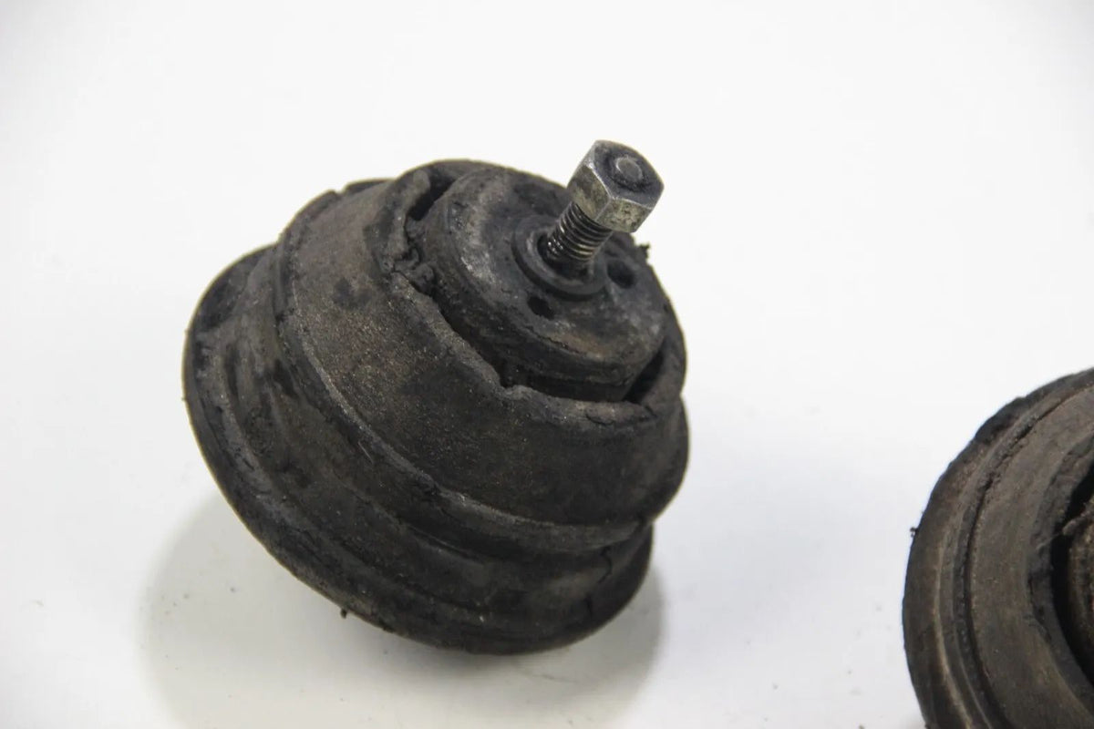 Original BMW E36 3er   Motorlager Links Rechts Engine Bushing  2225598/1139883
