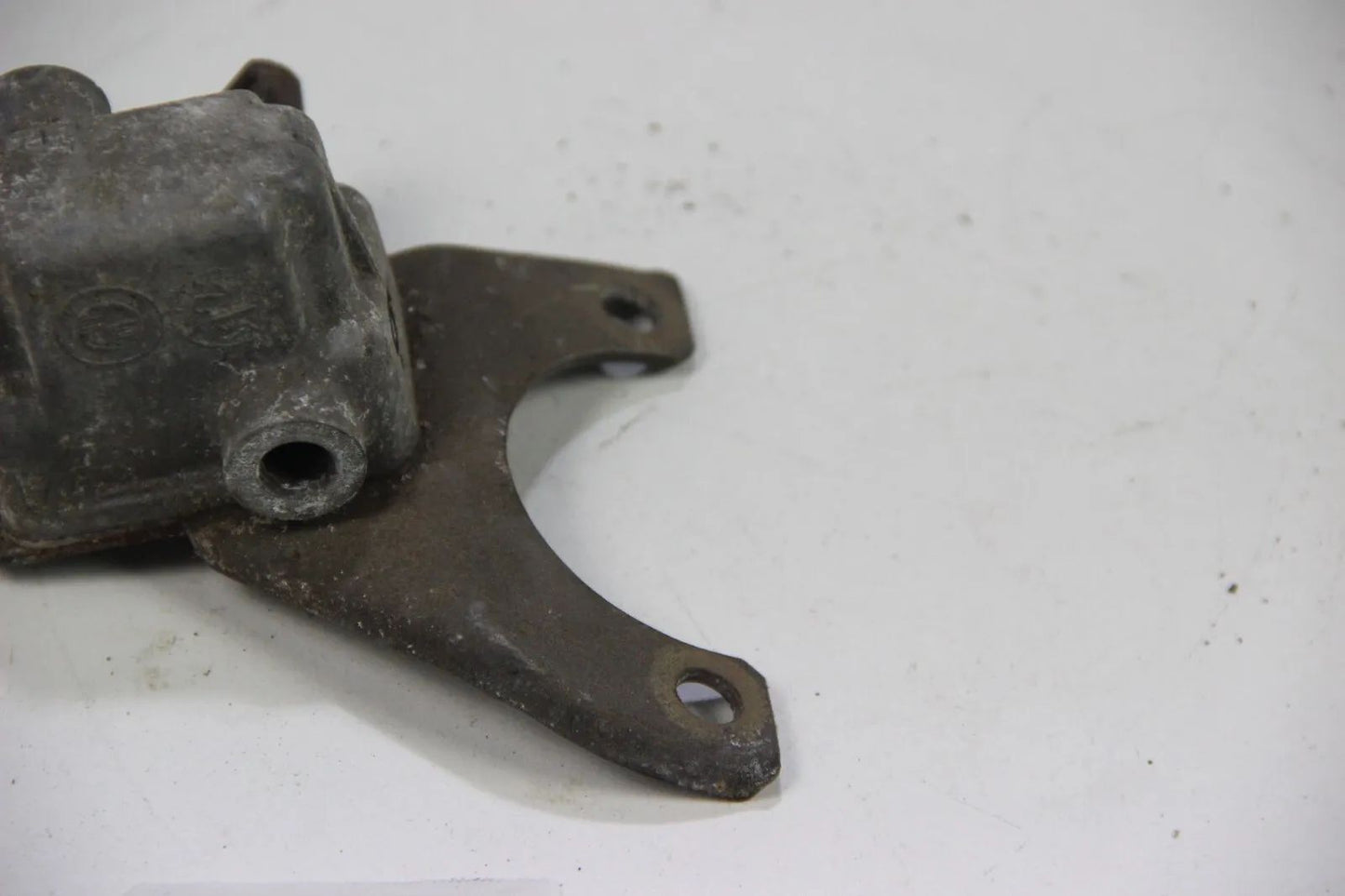 Original BMW E9 3.0 CSI CSL E3 3.0Si Gehäuse für Zusatzluftschieber 11531256421