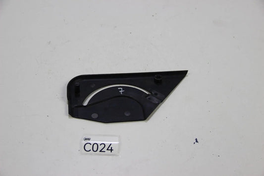 Original BMW E30 318i 320i 325i M3  Gurtdurchführung Links Cabrio 1935605