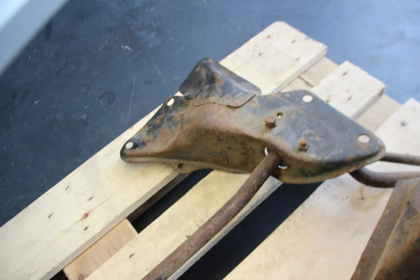 Original Toyota Celica T 2 Vorderachse Vorderachsträger Stabi Knuckles