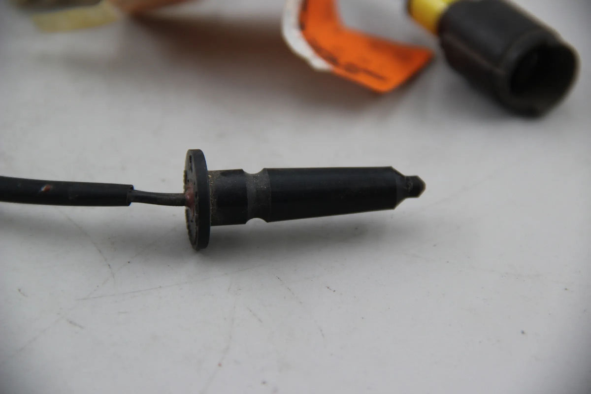 Original BMW E30 316i-325i M3 E28 E24 E23 Aussentemperatursensor 65811385337