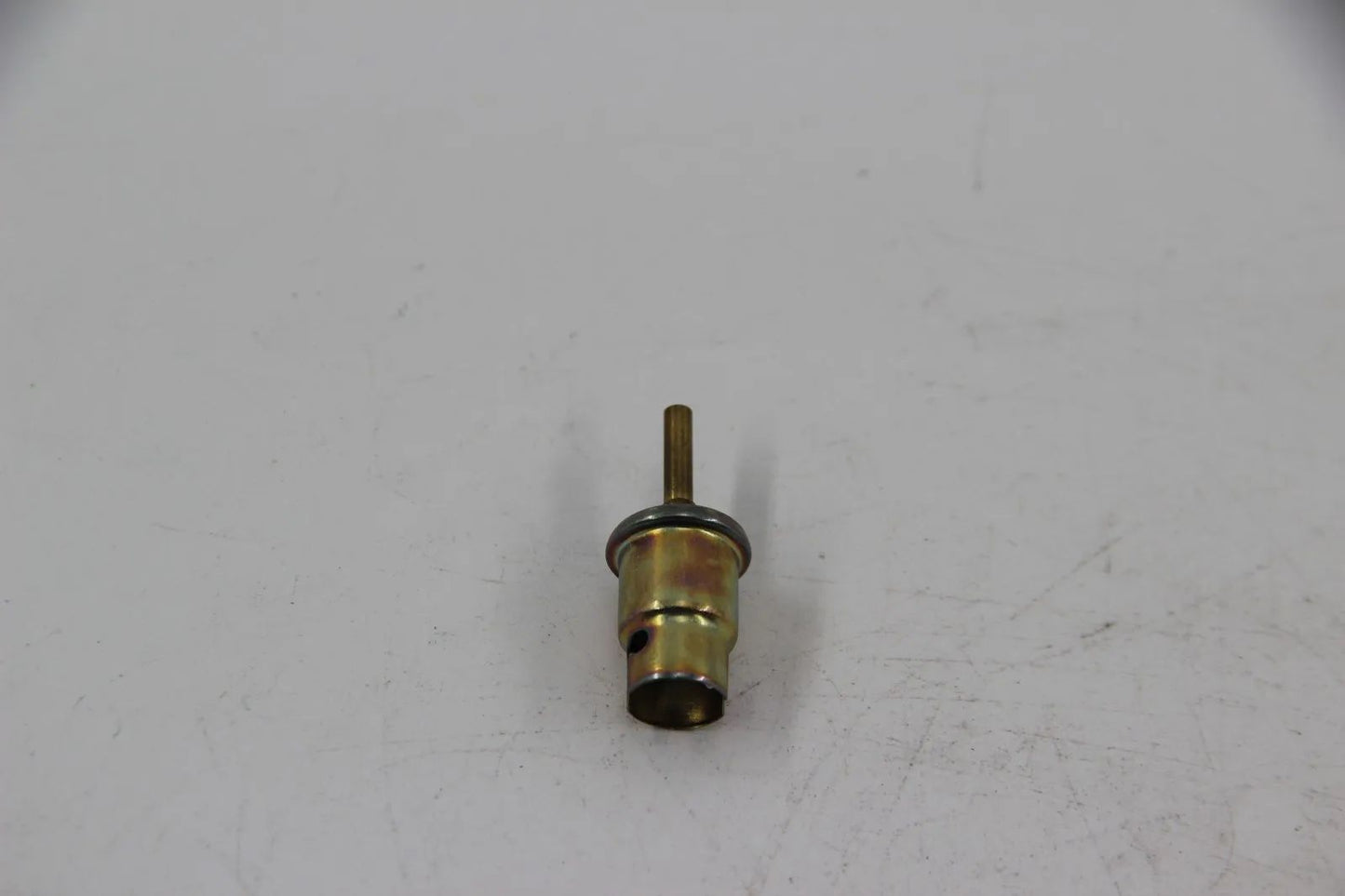 Original BMW E28 E24 E23 Lampenfassung Einzelteile Scheinwerfer  63121362871