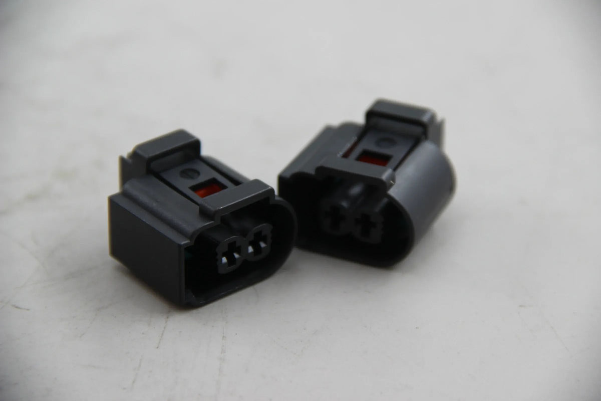 Original BMW E81 E88 E36 E93 2x Universal-Buchsengehäuse uncodiert 61138364520