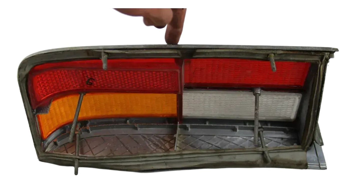 BMW Neue Klasse Oldtimer Rücklicht Glas Scheibe Heckleuchte Links 1350829