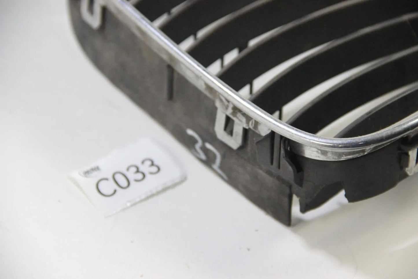 Original BMW E39 5er   Ziergitter Chrom Niere Rechts Kühlergrill 8184532