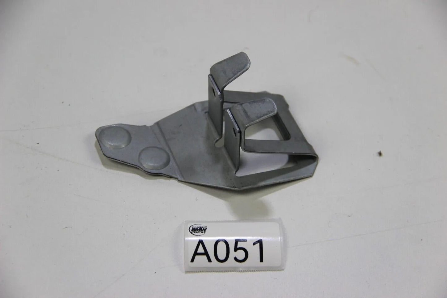 NEU BMW Originalv E39 E38 Aufnahme für Kühlerhalterung links 41118125049 Bracket