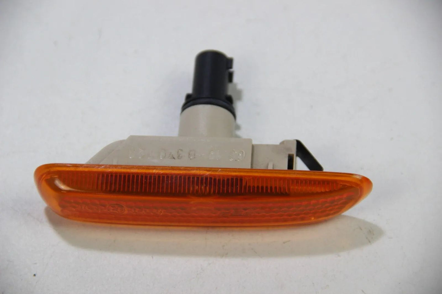 NEU Original BMW E46 Zusatzblinkleuchte rechts 63138370720 Kotflügel Blinker 3er