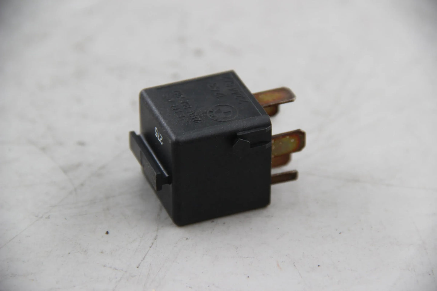 Original BMW E36 325td 325tds E34 Z3 Relais Schliesser schwarz 12632244872
