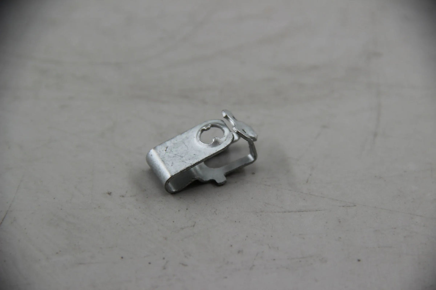 Original BMW E46 3er Clip NOS NLA 51718212165