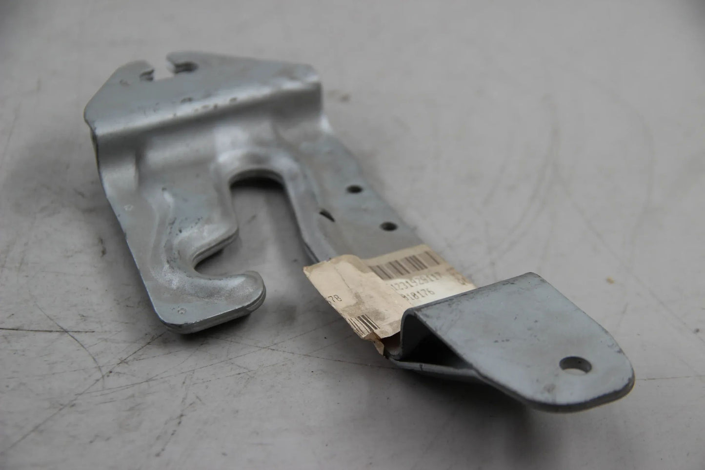 Original BMW E34 518i-540i M5 E32 Z1 Schliessbügel links NOS NLA 51231928117