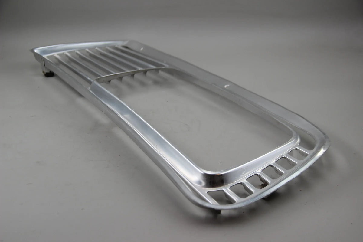 Original BMW NK 1800 2000 2000tilux Ziergitter links chrom NOS NLA 51135780113