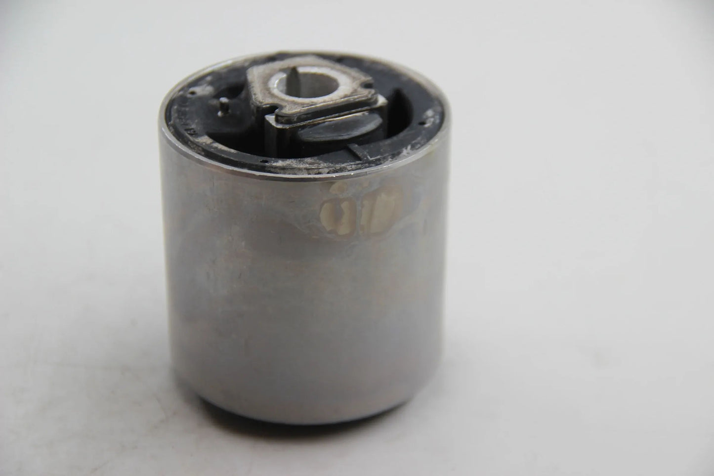 Original BMW E83 X3 2.0d 2.0i 2.5i 3.0d 3.0i Hydrolager NOS NLA 31103412781