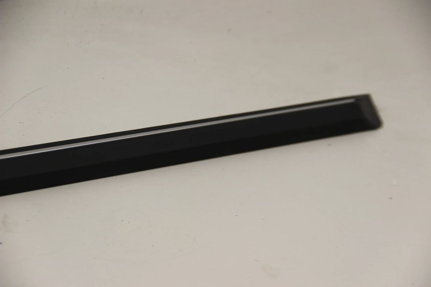 Original BMW E30 316i-325i Stossleiste Tür vorne rechts CHROM 51131904770