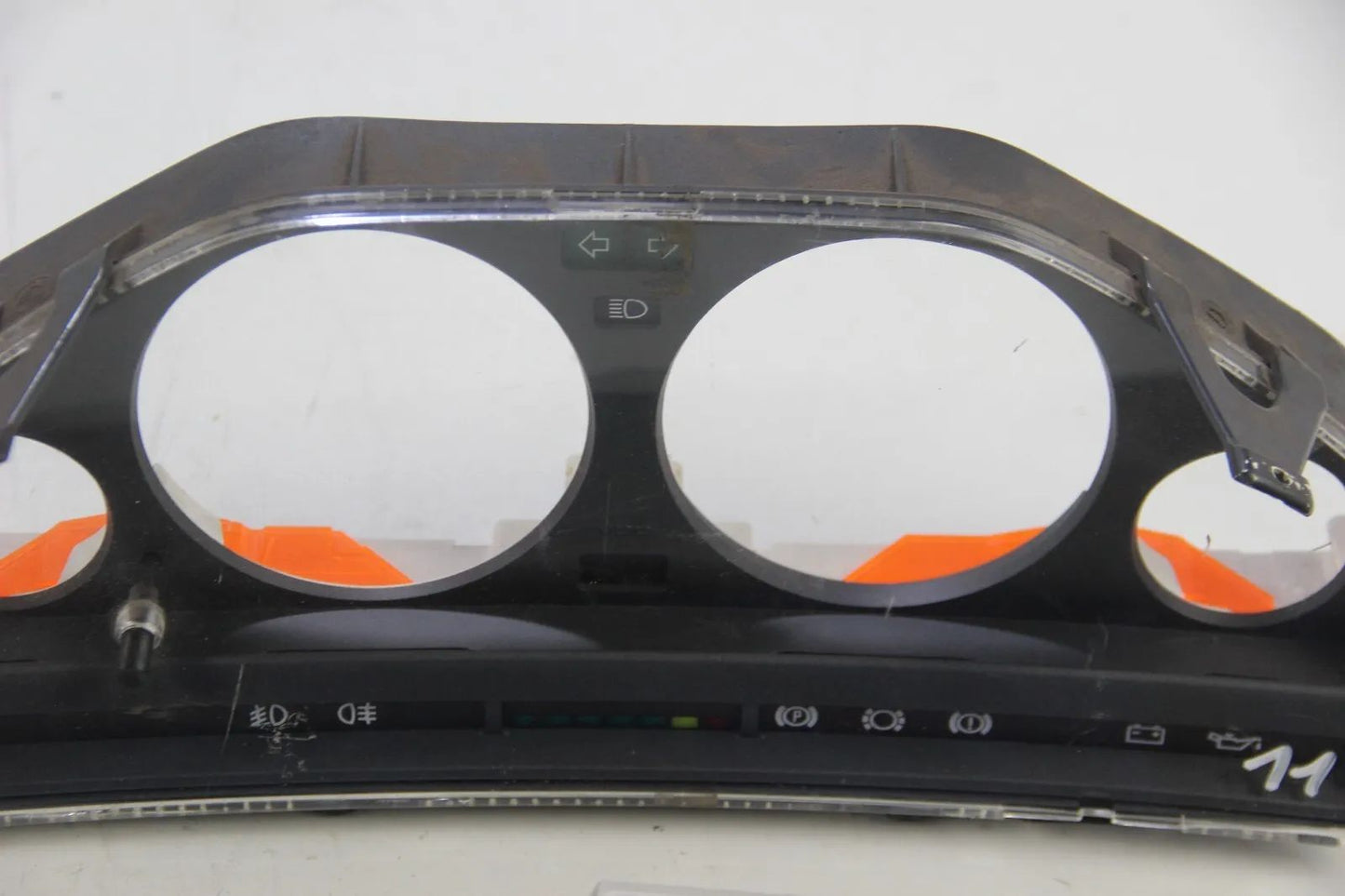 BMW E30 320i-325i 320is  Kombiinstrument Tacho Gehäuse für Tachos Drehzahlmesser