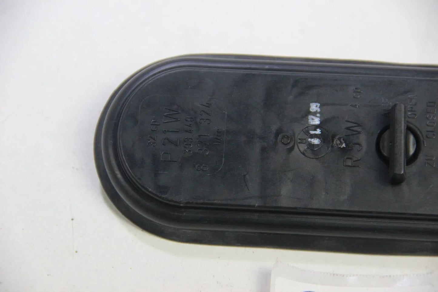 NEU Original BMW E39 Lampenträger 8371324 5er OEM Lichtträger