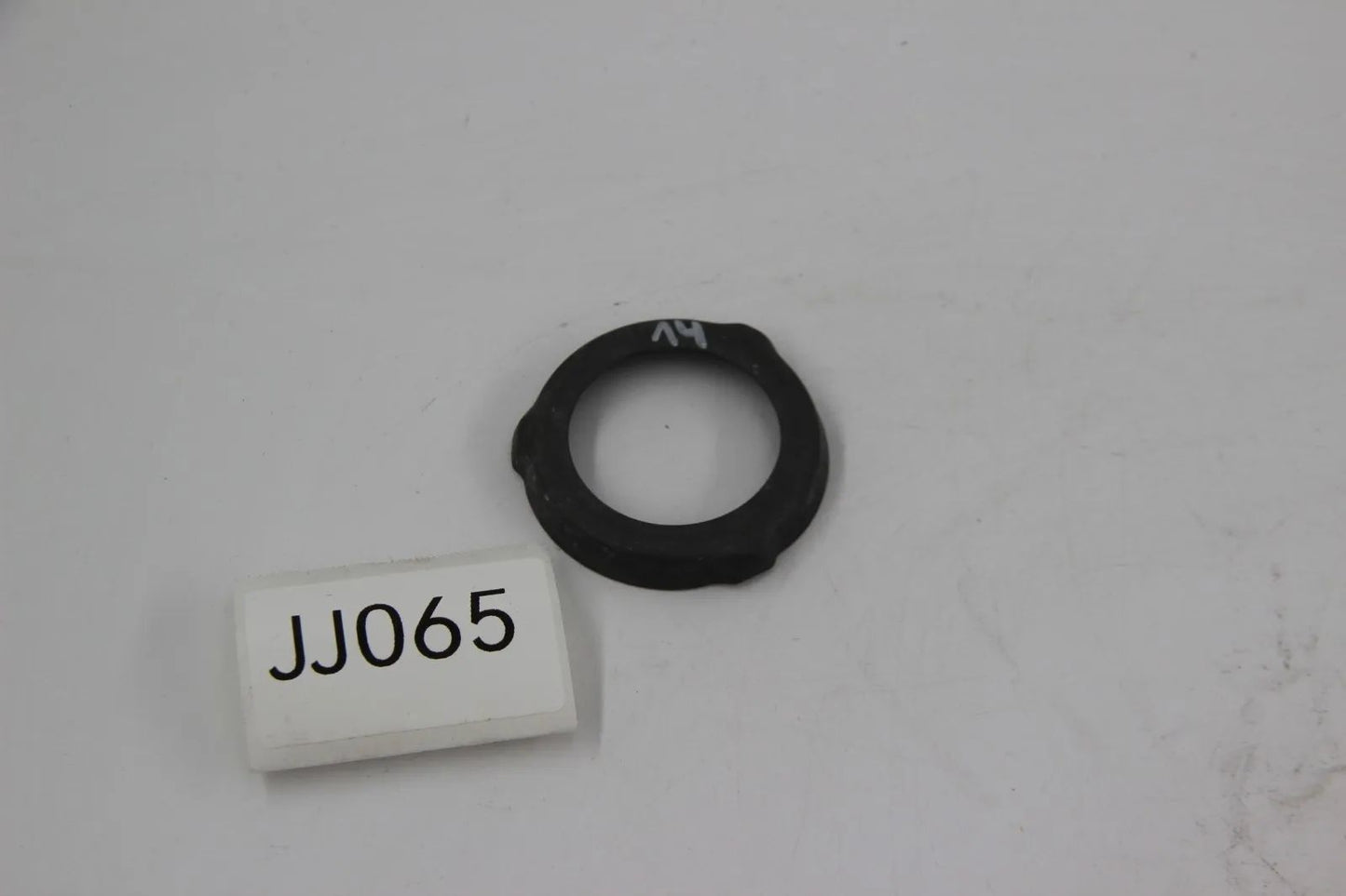 Original BMW CMSP E28 E34 E24 E23 E32 Sicherungsblech 33411123973