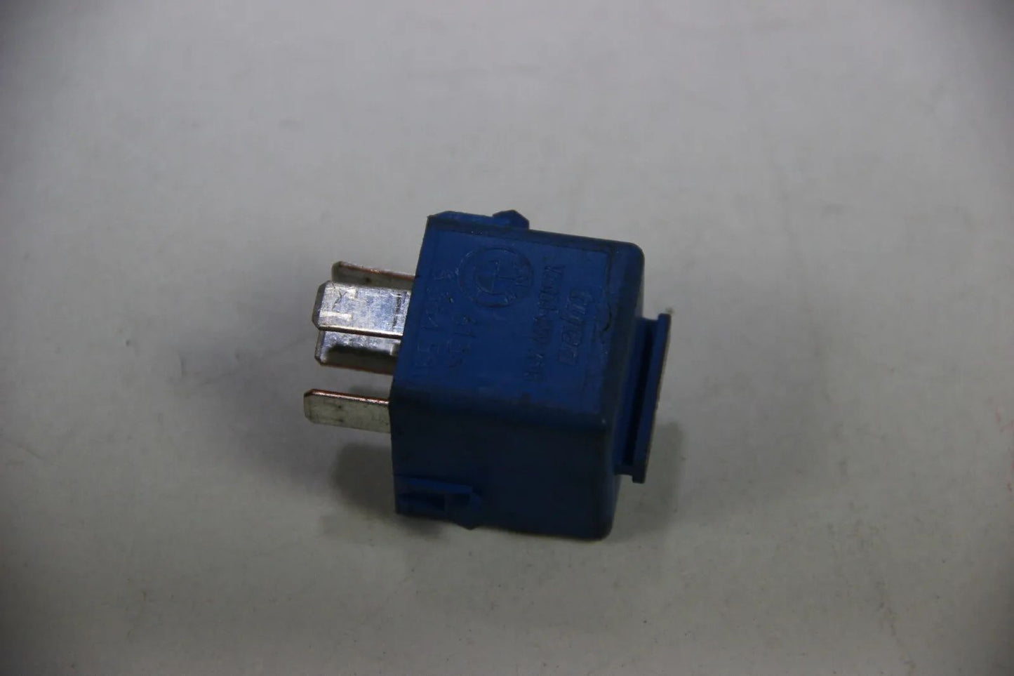 Original BMW E36 E39 E38 E90 Relais Relay Schliesser himmelblau  61368364581