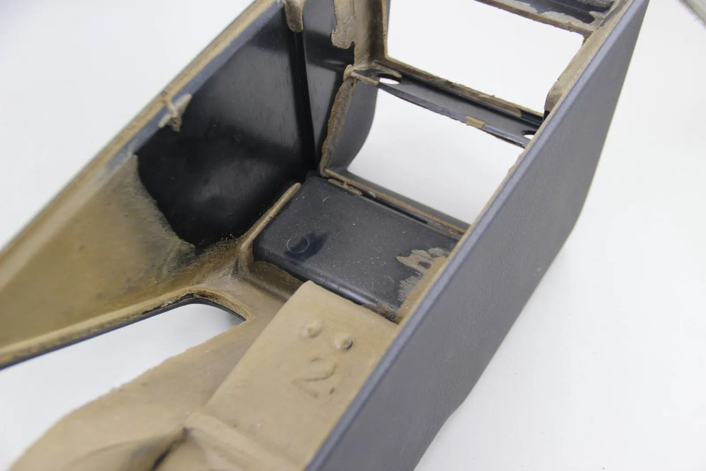 Original BMW E34 Limo/Touring Konsole Mittelkonsole schwarz 51168181940