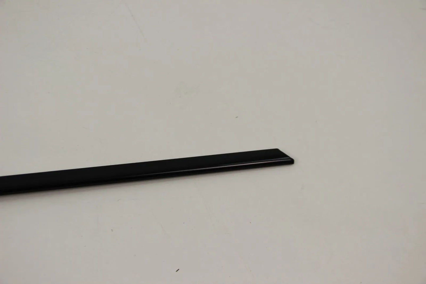 BMW E39 5er 520i-540i M5 Zierleiste hinten rechts GLANZSCHWARZ NOS 51362427438