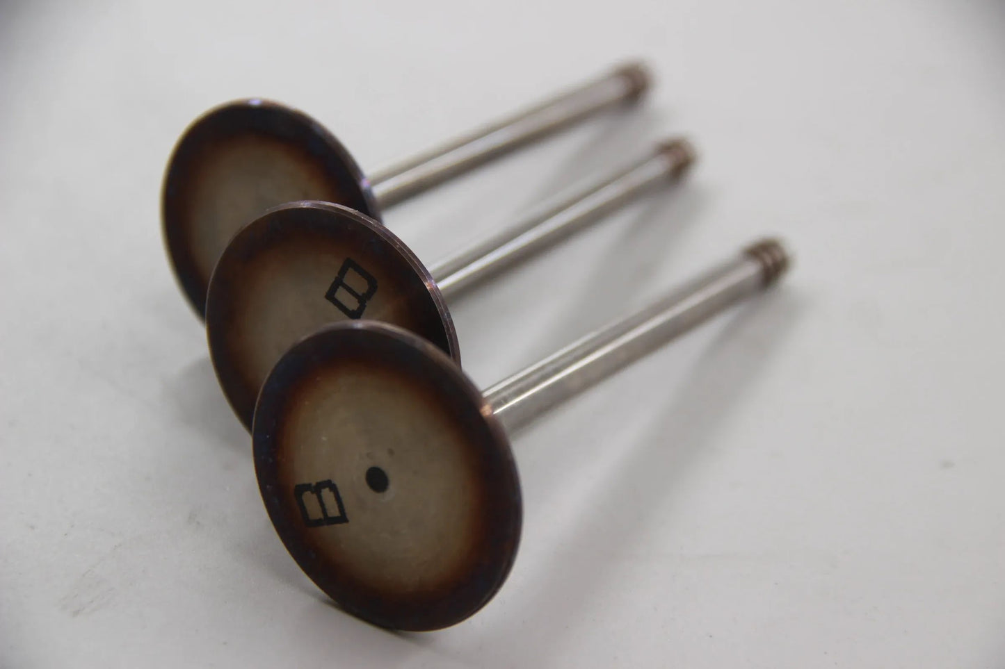Orig. BMW E21 E30 320i 323i E12 E28 E34 3x Einlassventil 40,0/6,97MM 11341267721