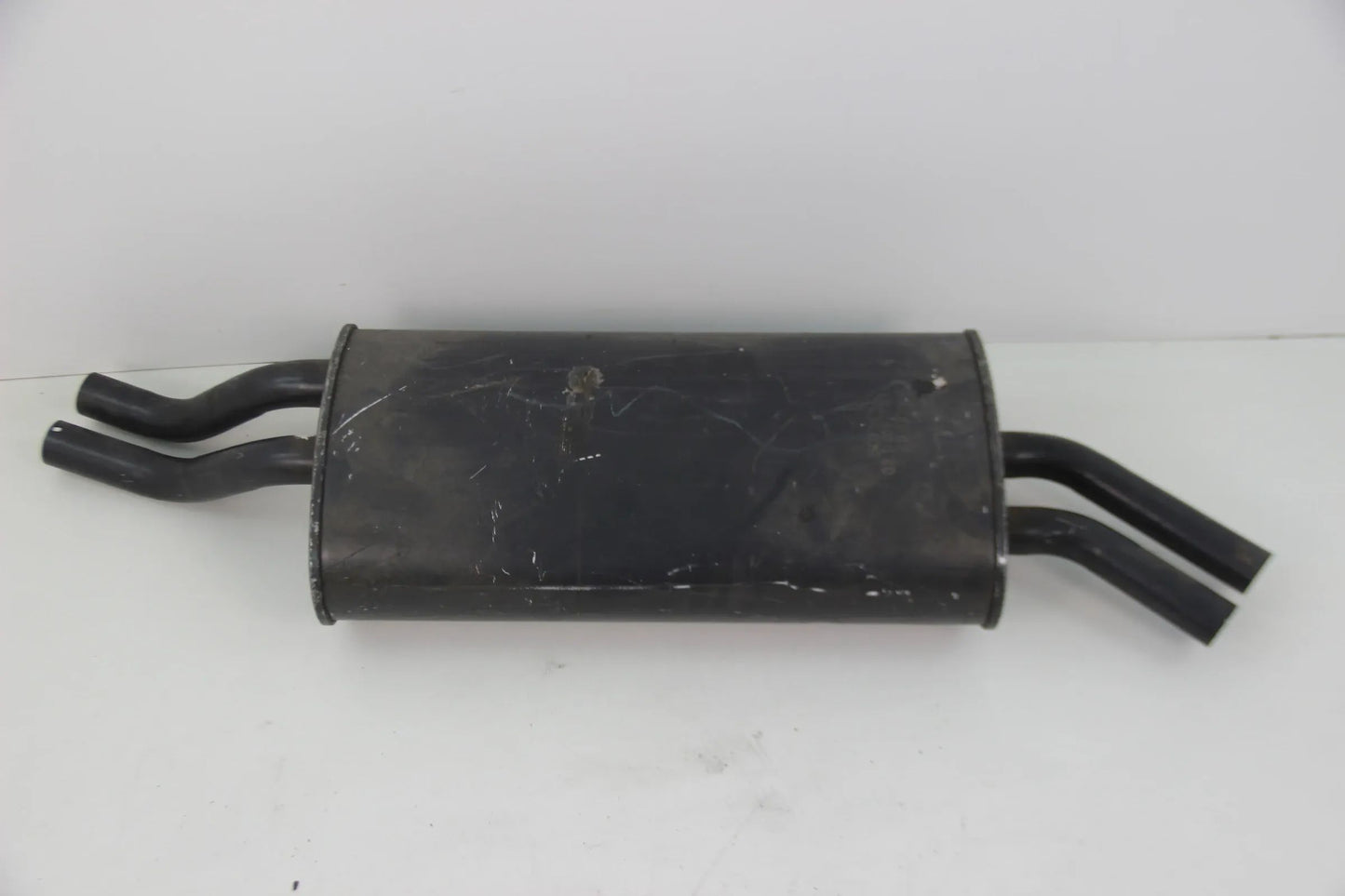Original BMW E30 323i M20 Nachschalldämpfer 18121177936