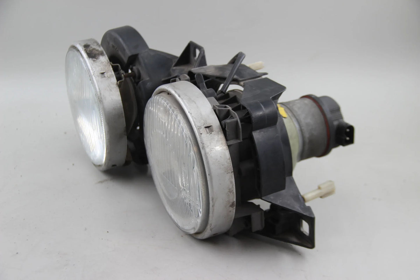 Original BMW E30 3er Doppelscheinwerfer links BOSCH 1305544102