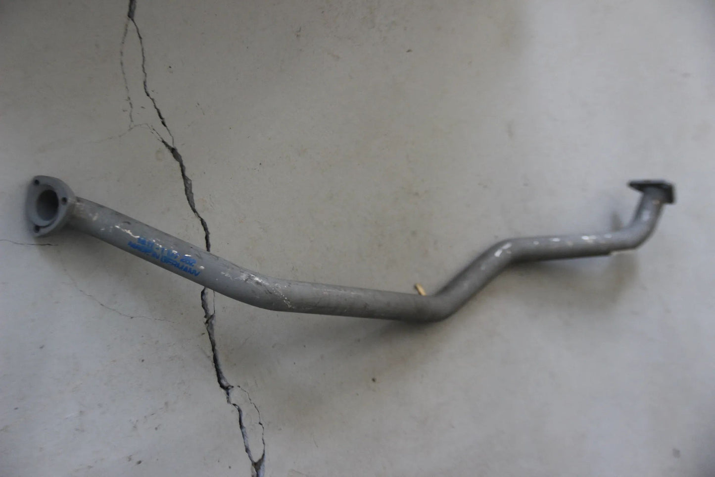Original BMW 5er E28 520i M20 525e M20 Limousine Abgasrohr ZYL.1-3 18111177282