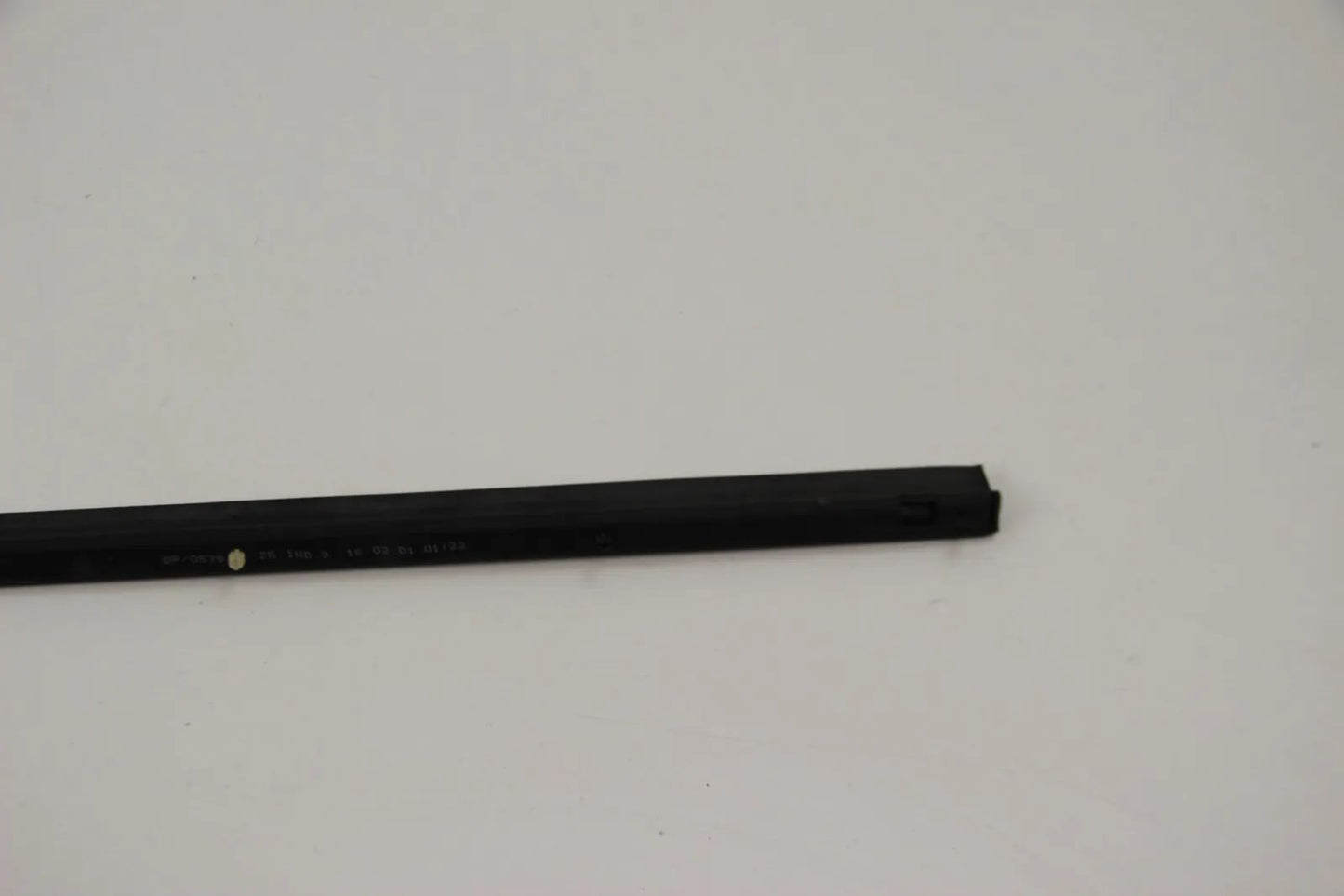 Original BMW E39 5er 520i-540i Dichtung Türfuge Einstieg vorne links 51218202675