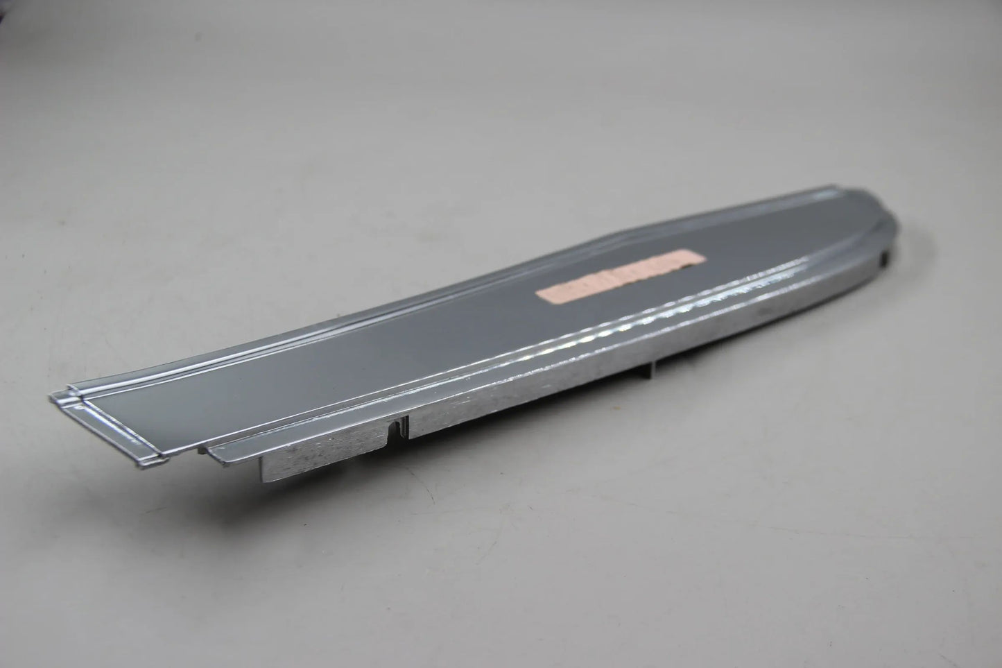 Original BMW NK 1800 2000 2000tii Zierblende rechts chrom NOS NLA 63211351850