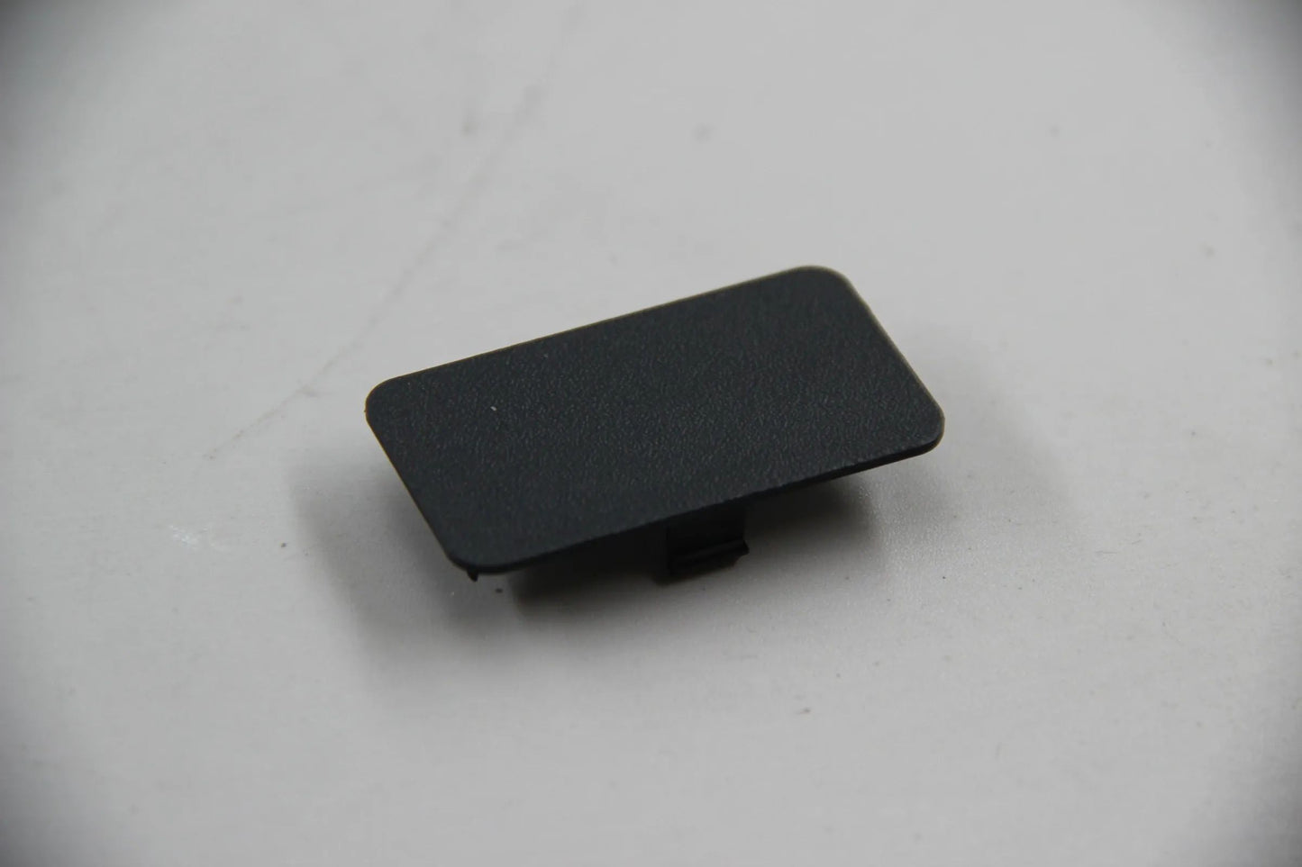 Original BMW E30 316i-325i M3 E28 E24 E32 E38 Z1 Blindverschluss 64111368498