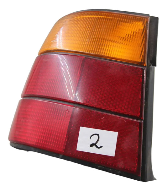 Original BMW E39 E34 Heckleuchte außen links 133689