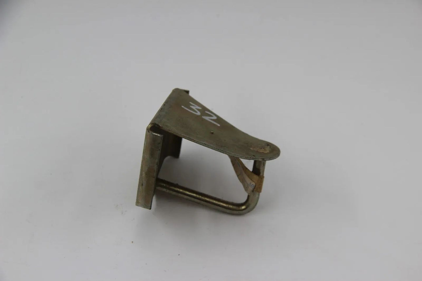 BMW E21 315-323i  Schließbügel Heckklappe Trunk Catch Bügel 3er 41611826950 Neu