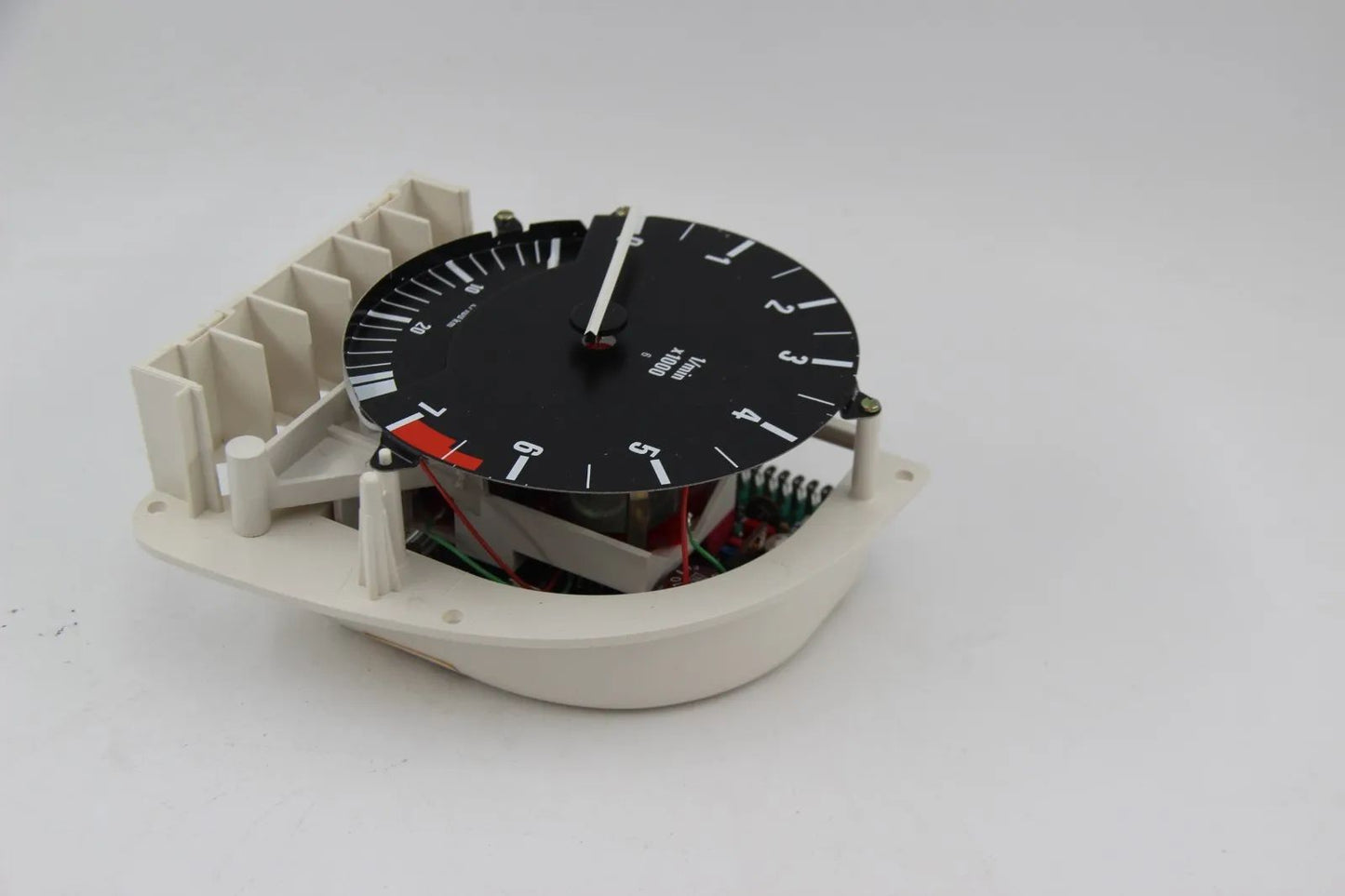 BMW E28 E24 Drehzahlmesser mit Verbrauchsanzeige L/100KM NOS 62131376425