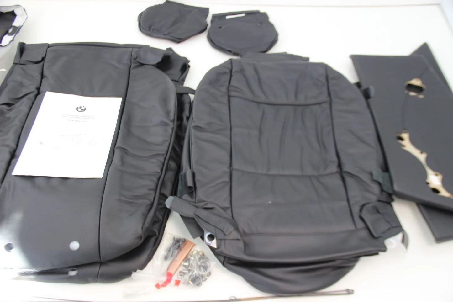 BMW E46 Limo Lederverkleidung/Bezug Innenausstattung schwarz NOS 99990460967