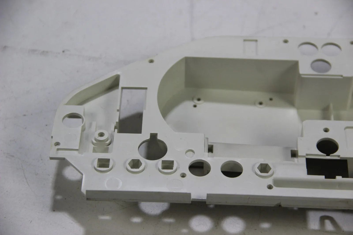 Original BMW E30 316i-325i 325e M3 	Kombiinstrument Rückplatte Weiß	1377373