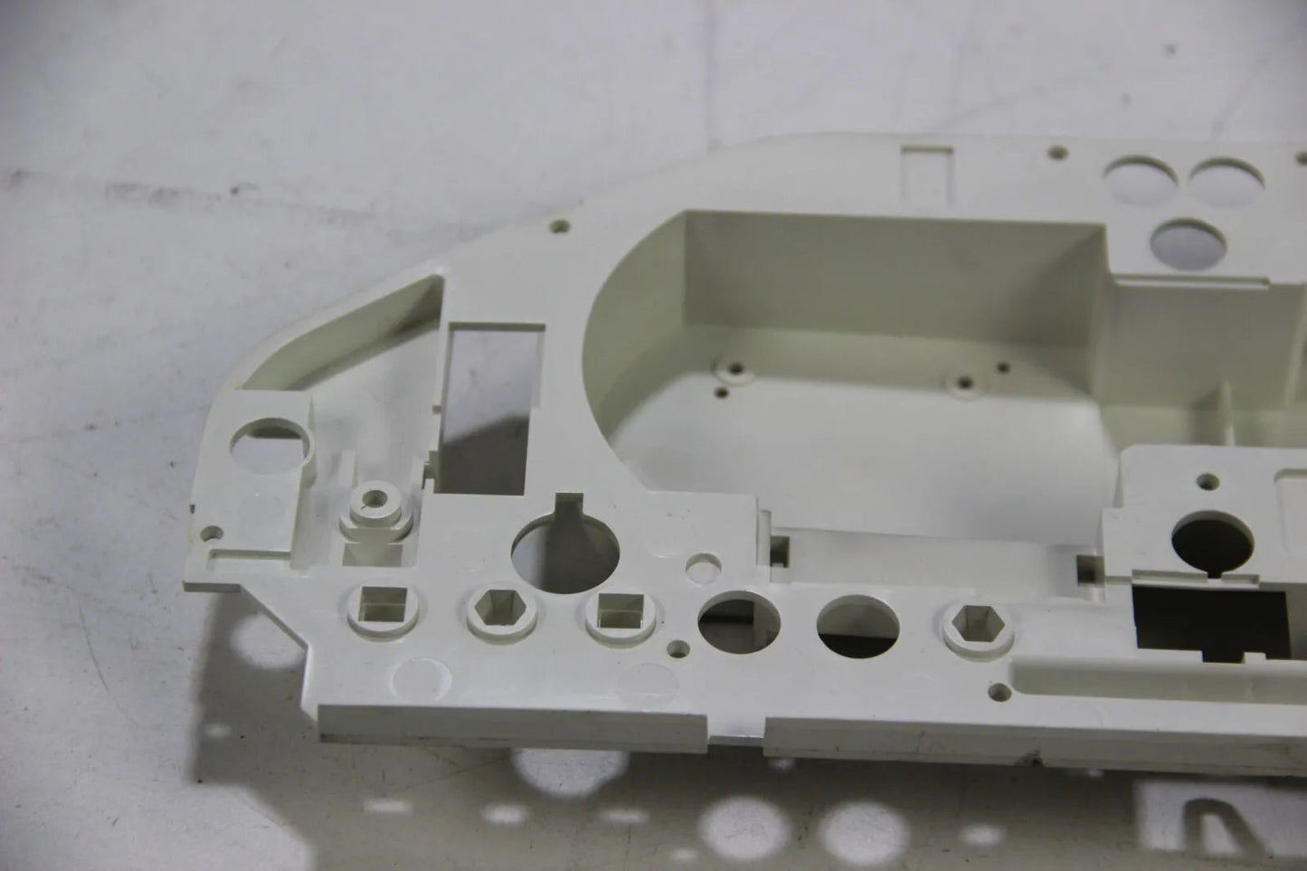 Original BMW E30 316i-325i 325e M3 	Kombiinstrument Rückplatte Weiß	1377373