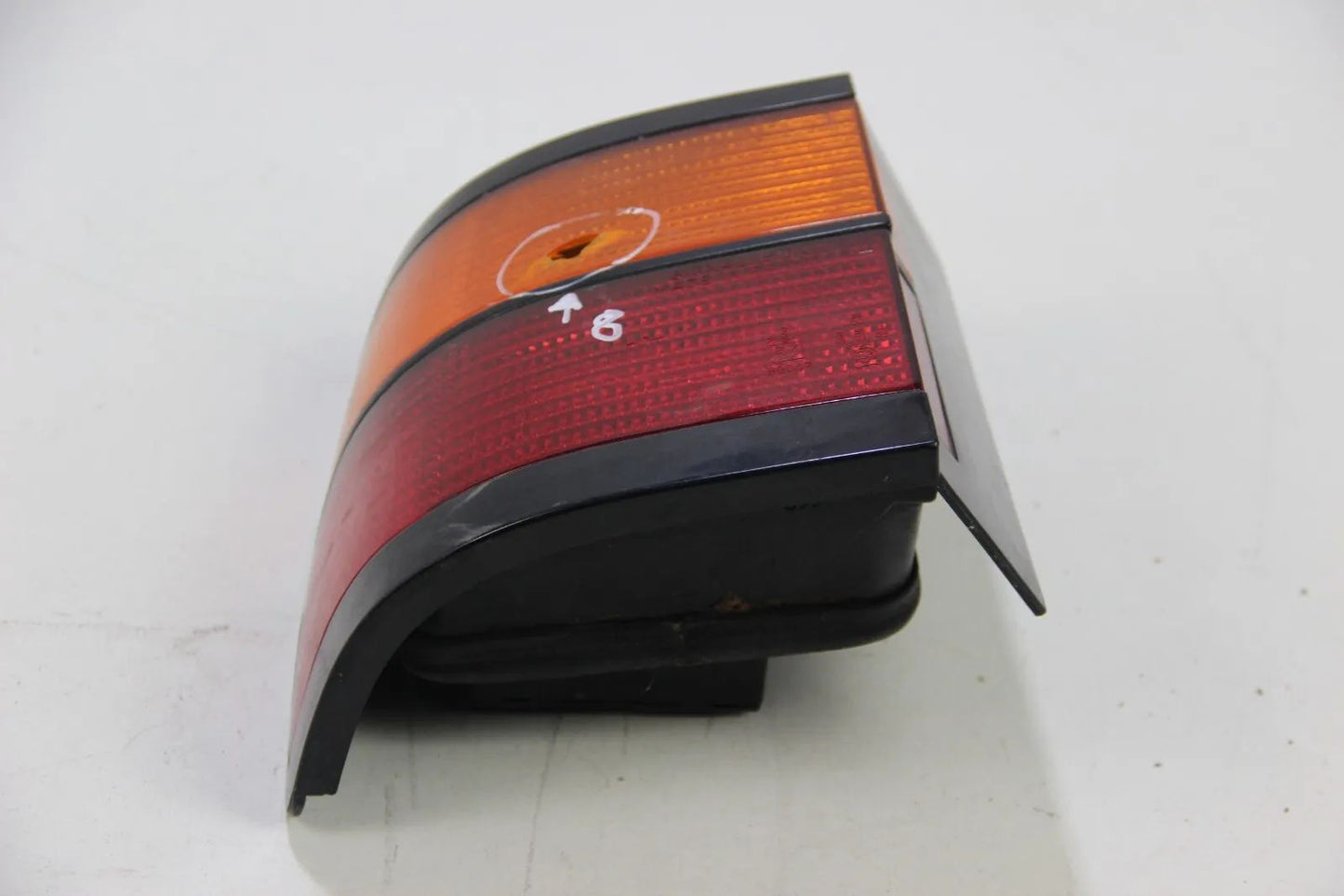 Original VW Passat 35i 	Heckleuchte Links Hella Taillight OEM 	333 945 111