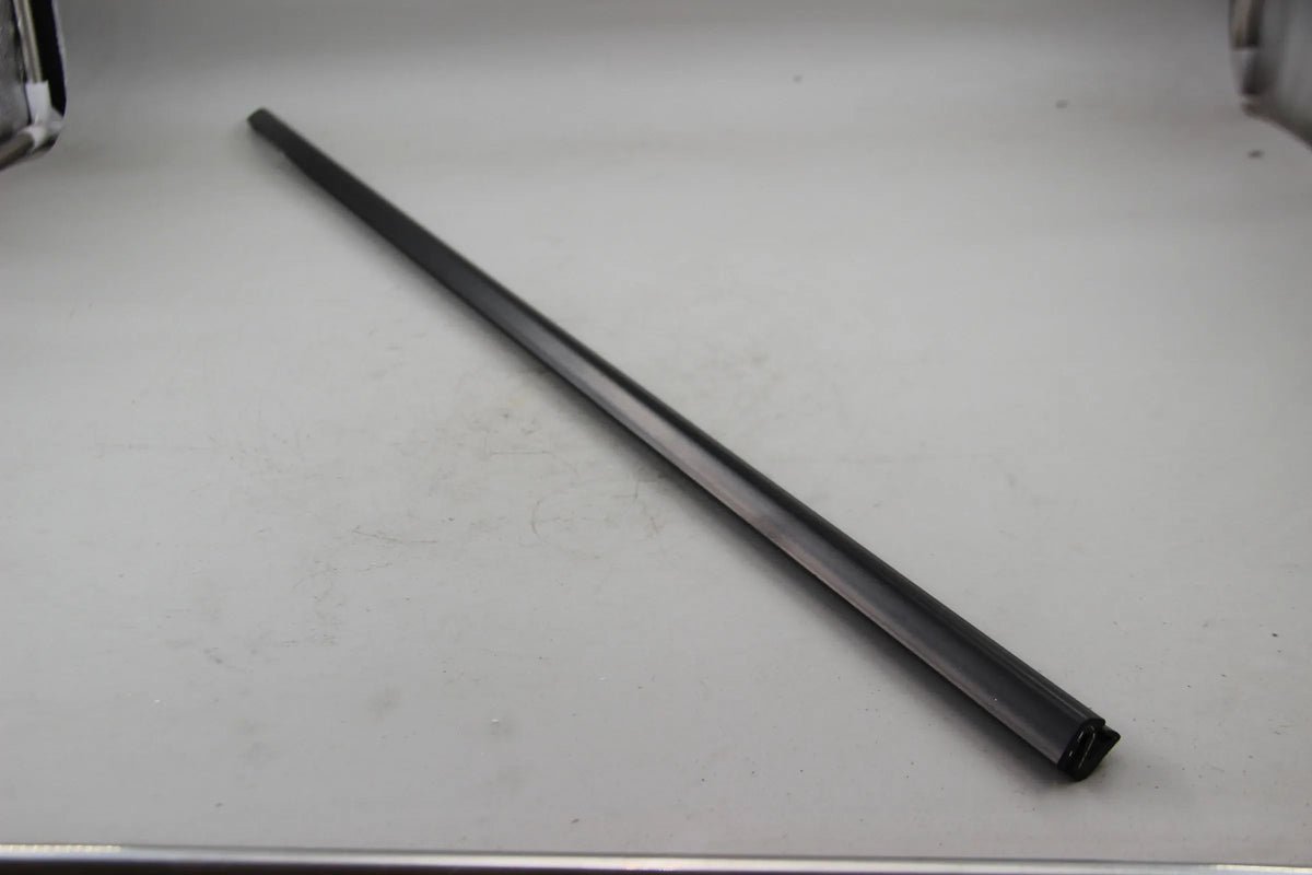 Orig. BMW E46 316i-330i Schachtabdeckung aussen rechts schwarz matt 51338194708