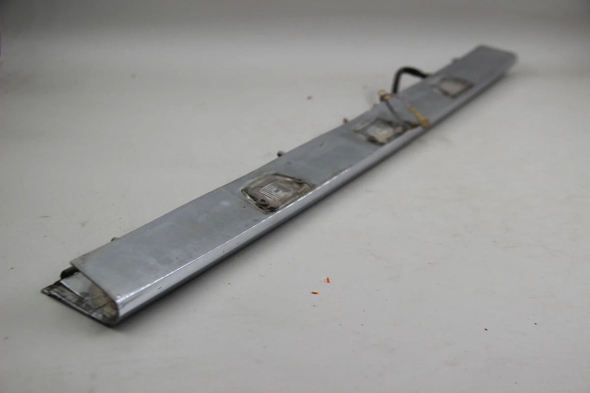 Original BMW NK 2000 Kennzeichenleuchte NOS leichte Lagerschäden 63268777100