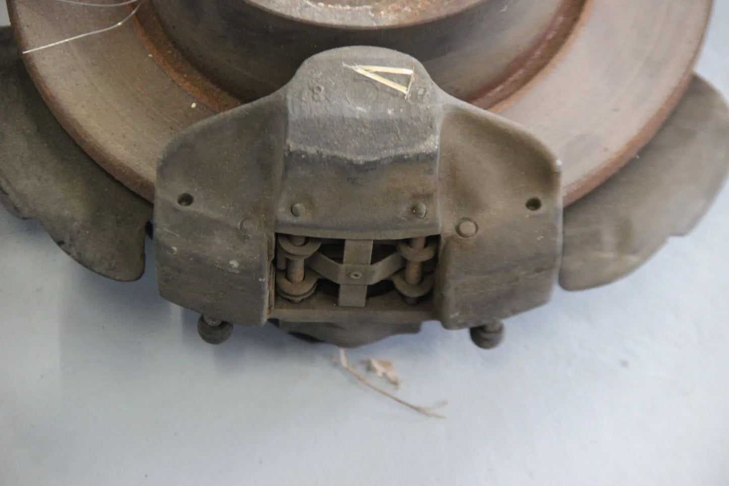 Original Porsche 914 914/6 Federbeine vorne Links Rechts Bremssattel Stoßdämpfer