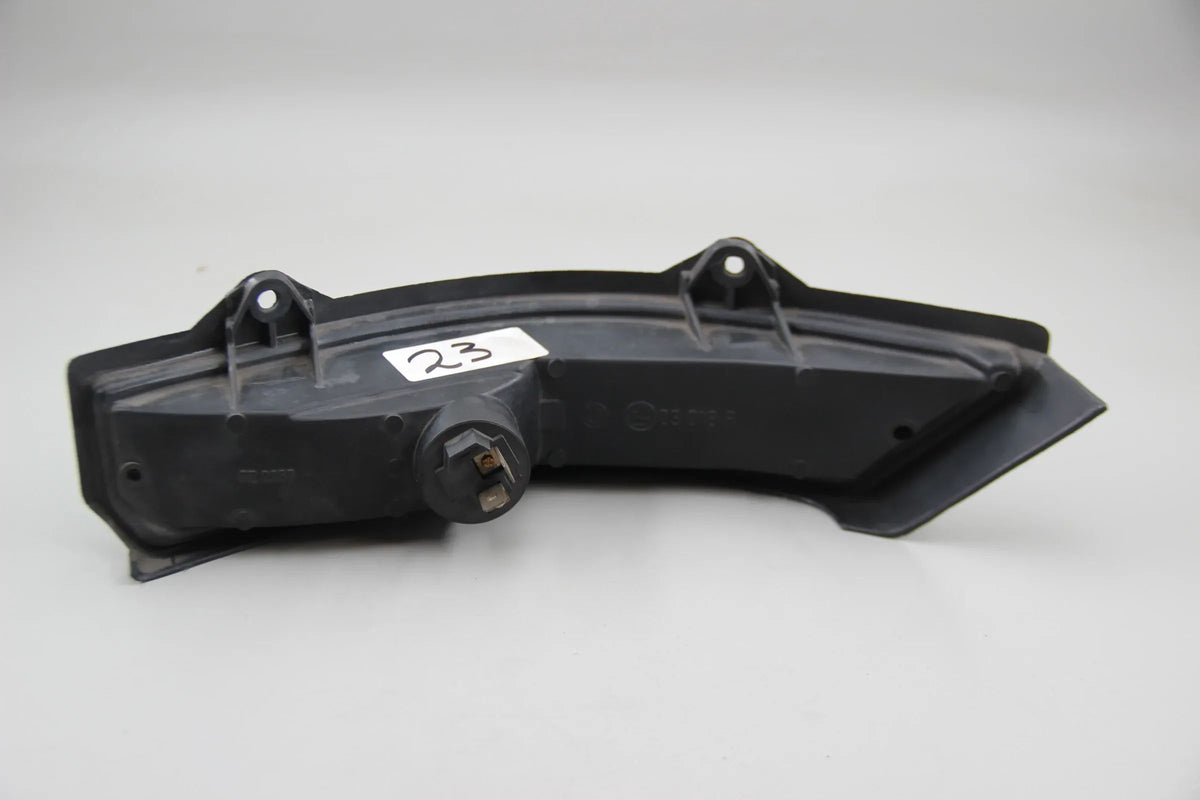 Original BMW E12 Blinker Blinkleuchte Lampenträger vorne rechts 23018R