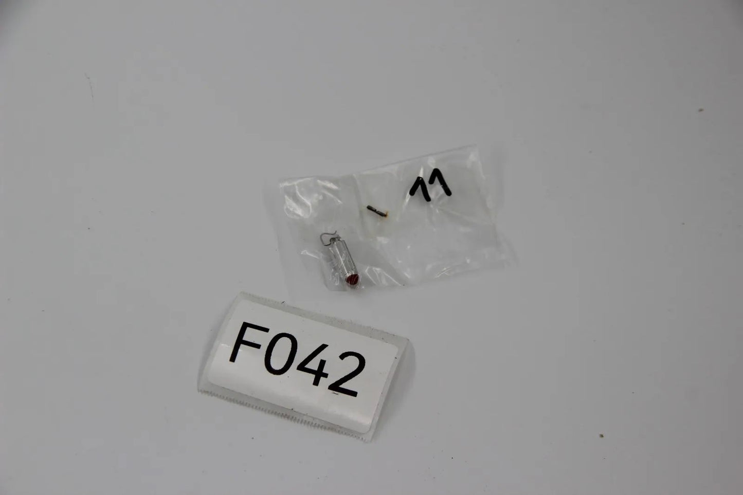 Orig BMW E21 320 E12 520/25/28 E24 630CS E23 728/30 Schwimmernadel 13111289654