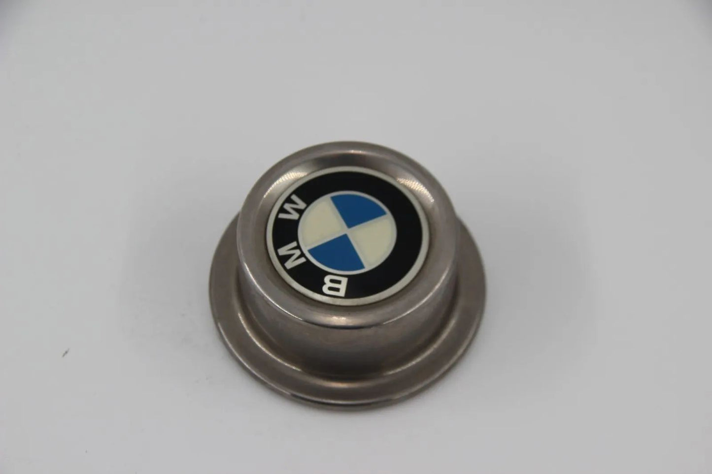 BMW E30 316i-325i ix Nabendeckel Felgen Abdeckung Nabenabdeckung 36131127230 Neu