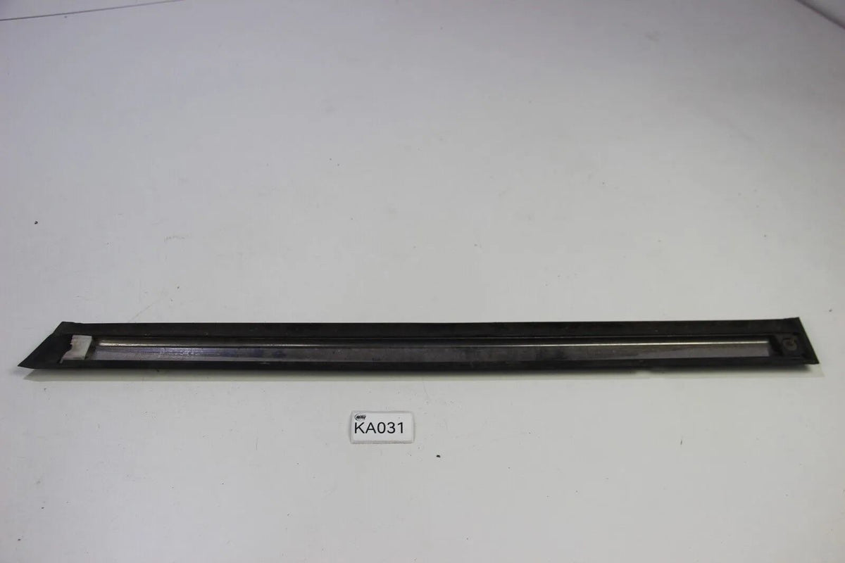 Original BMW E28 5er 518i-535i Stossleiste Tür hinten rechts 1871698 Zierleiste
