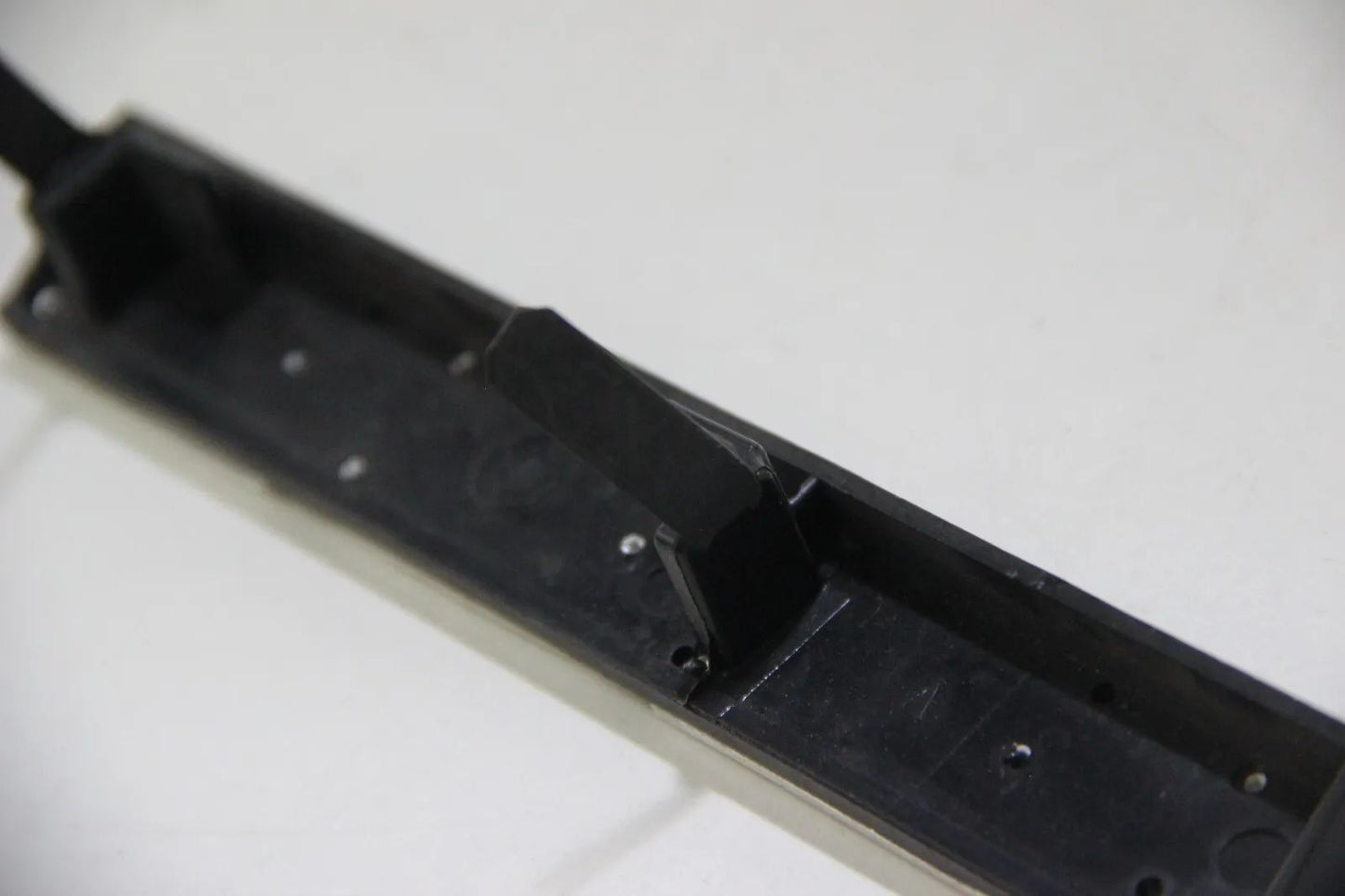 NEU Original BMW E12 M535i Emblem Badge Ziergitter vorne NOS  51141884016