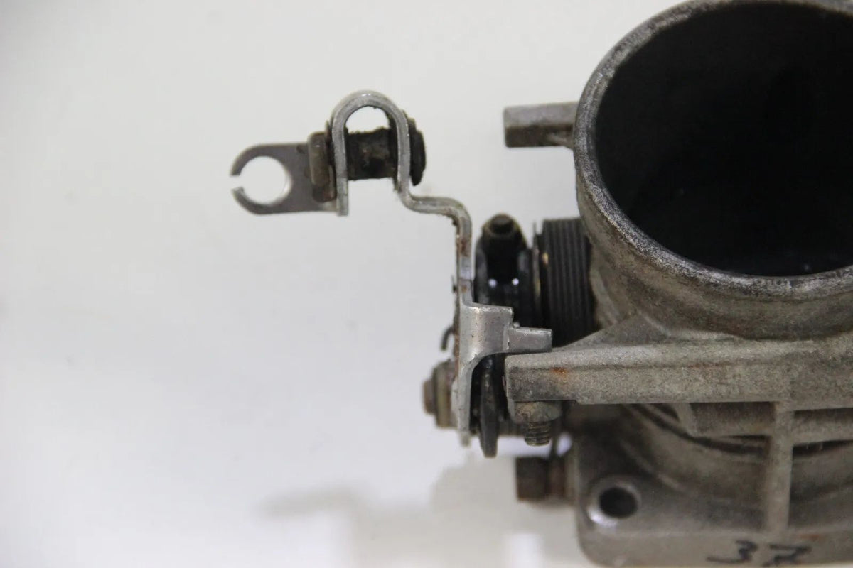 Original BMW E28 E23 E24 M30 Drosselklappe Throttle Body 1260551